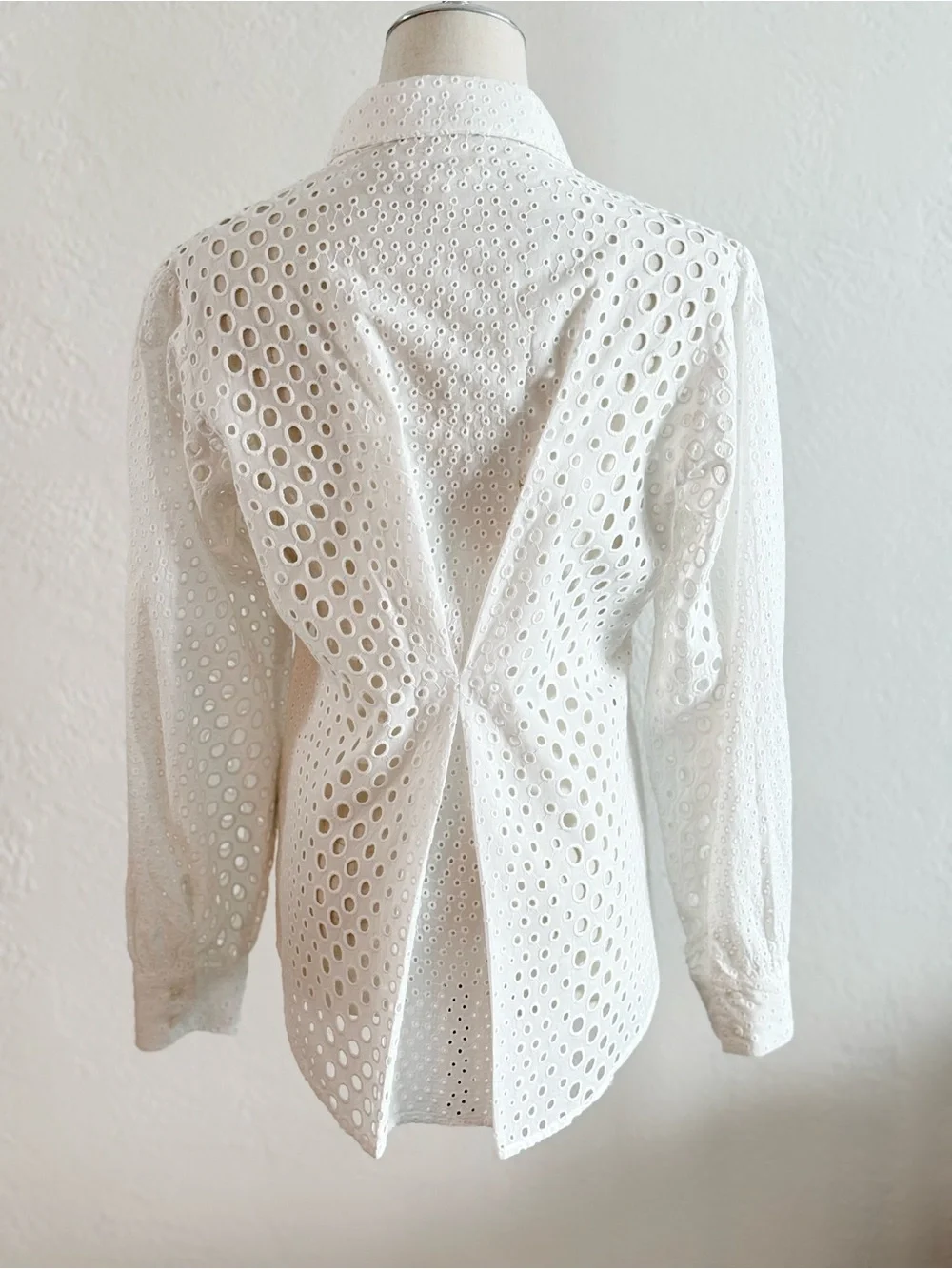Nicole Miller Artelier White Pleated Puff Sleeve Eyelet Blouse M Cotton Boho - Picture 3 of 15